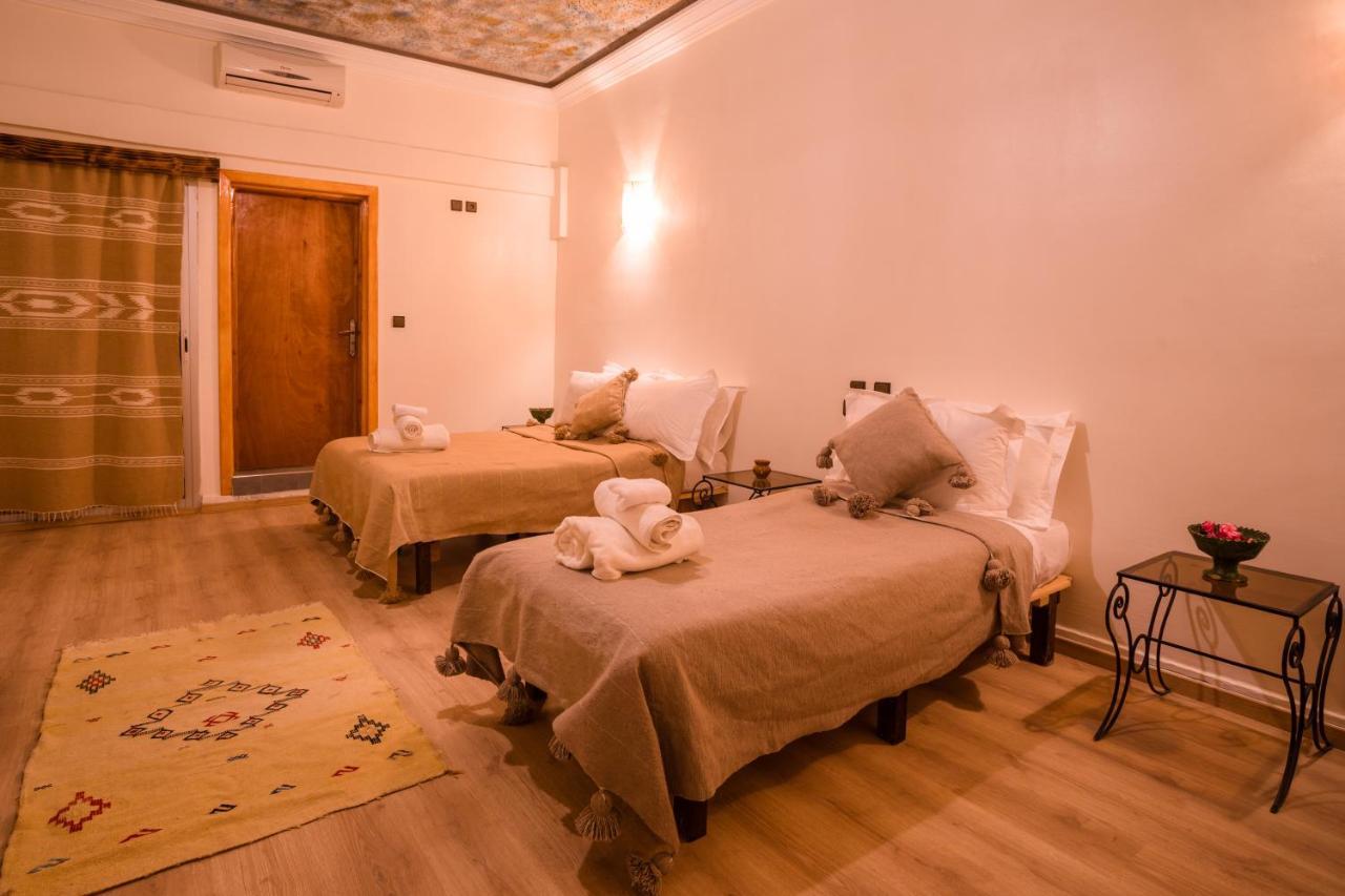 Riad Tumast Ait Slimane Esterno foto